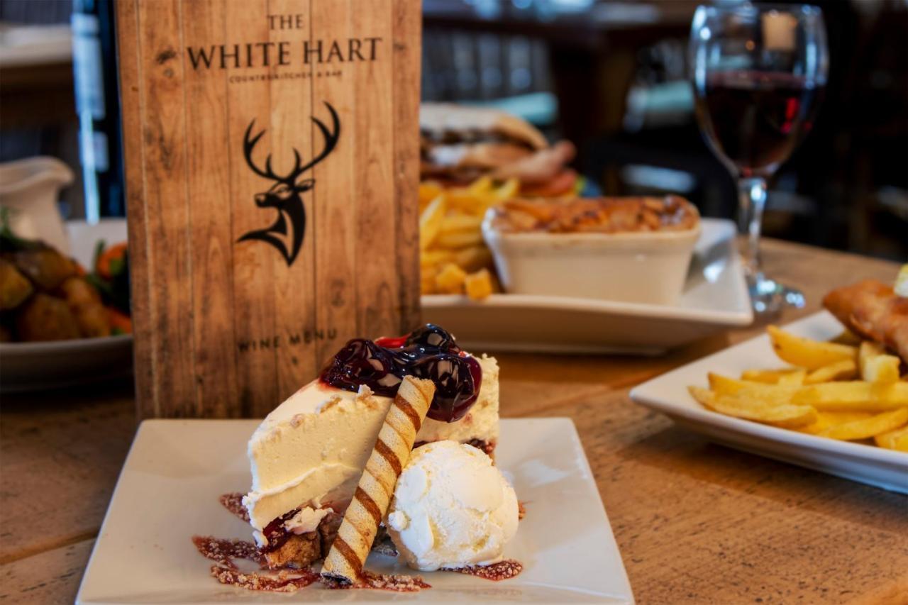 White Hart Inn Bouth エクステリア 写真
