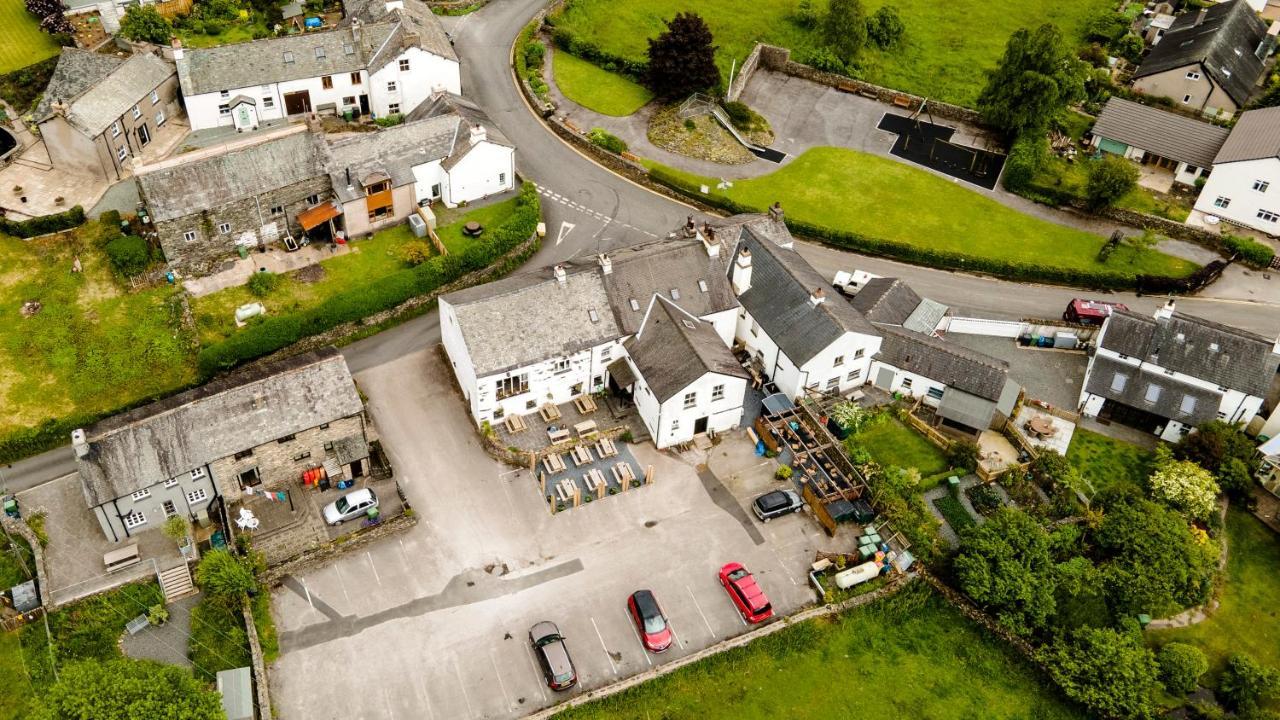 White Hart Inn Bouth エクステリア 写真
